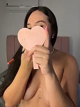 _ISABELLA_HOT_