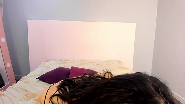 Valentina_Vixen1