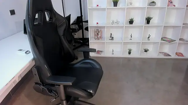 natural_bigboobs live cam preview