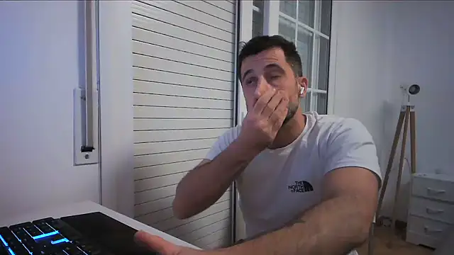 alex877x live cam preview