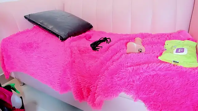 Cleopatra_Trans