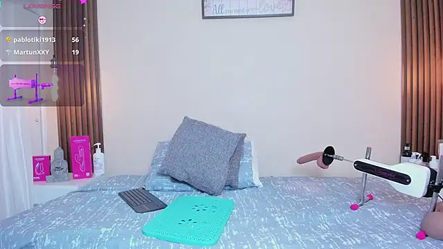 mia_gold_ live cam preview