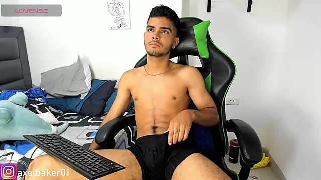 Axel_baker01 on Stripchat