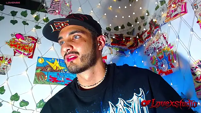 LovexJuxn77 live cam preview