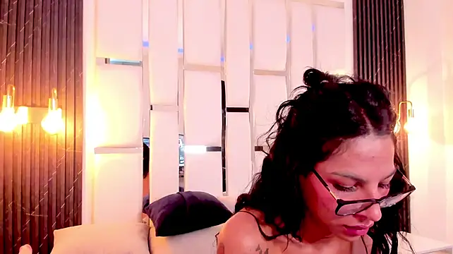 Maia_Clark520 webcam