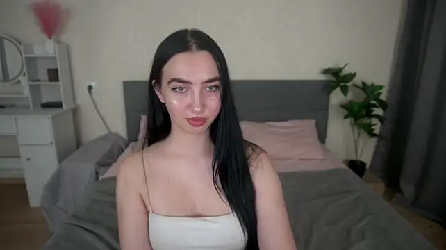 WildKittenX_ live cam on StripChat