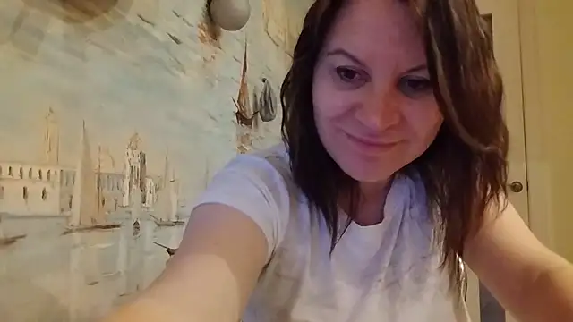 Lauralison live cam preview