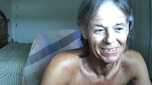 nakeedcowboi65