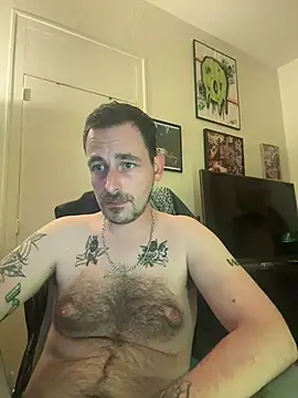 defbond420 live cam on StripChat