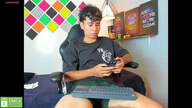 Jonnie-rodriguez on Stripchat