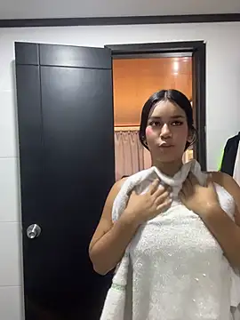 ALANAH_KITTY live cam preview
