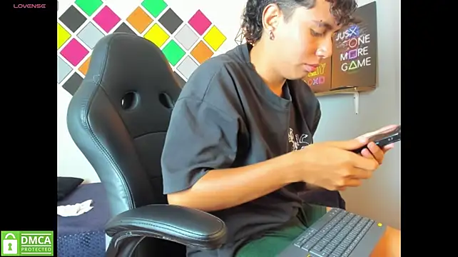 Jonnie-rodriguez live cam on StripChat