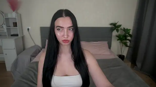WildKittenX_ live cam on StripChat