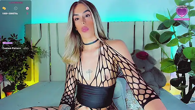 Modella: Amatistablue