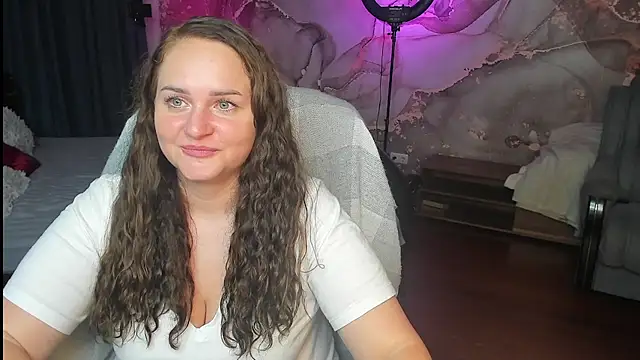 Chorna_Rouse live cam preview