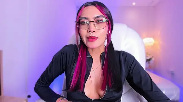 AzuraKindong live cam on StripChat