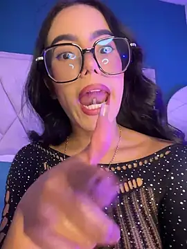 TopDollXXX live cam on StripChat