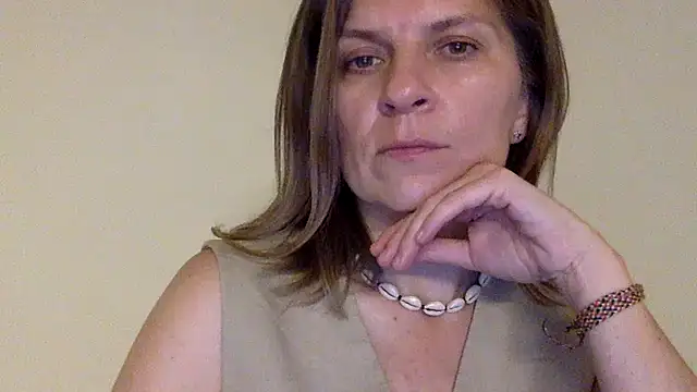 Zirelliny live cam on StripChat