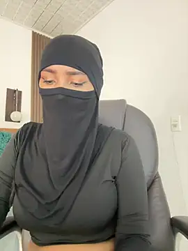 mia_roose_02