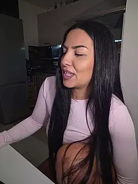 hot-babygirl live cam on StripChat