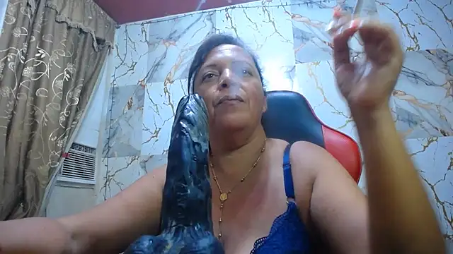 alina_maturehot