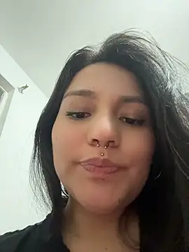 Emily_Gomezz live cam preview