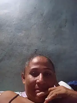 MoanaCaspier live cam preview