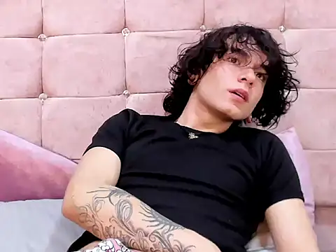 Blas_femous1 live cam on StripChat