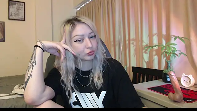 Emily_hardcore live cam preview