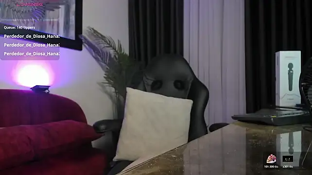 Hana_Boston live cam preview