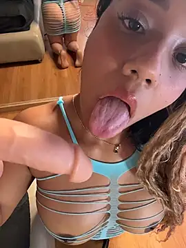 Nina_Skyy