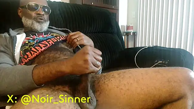 sinnernoir live cam on StripChat