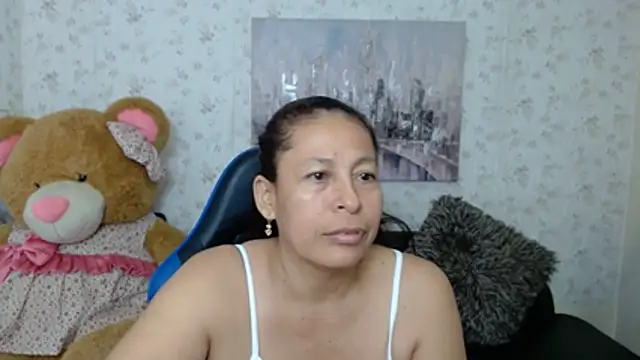 mature_martina