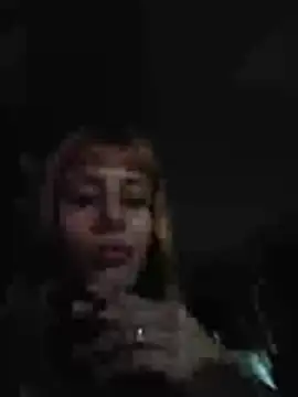 Garota_atrevida live cam preview
