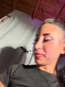 MiaFoxie_