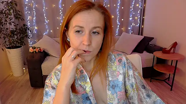 LeonaFoxx