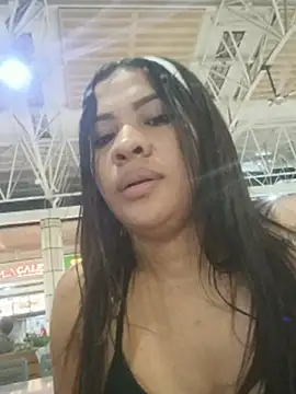 Ahsly_Duque live cam on StripChat