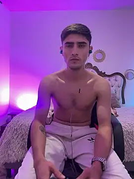 PhilipRich live sex cam