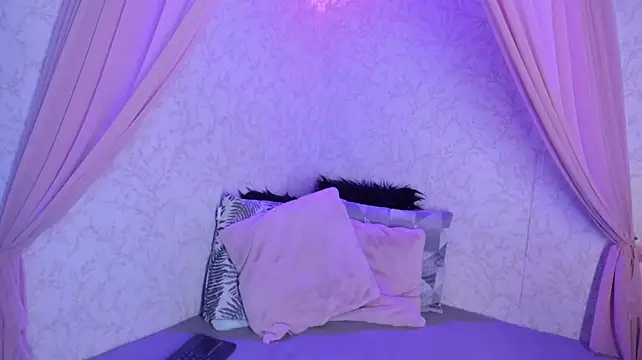 LolaGray__ live cam preview