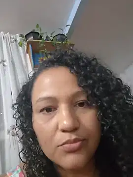 emmasweet25 (F milf) - Baile sexy + flash 💋