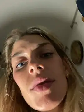 Bellalolahot