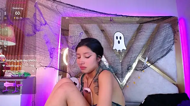 Atenea_Smith1 live cam on StripChat