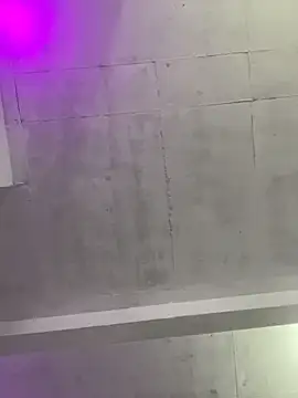 Bella-Saint live cam on StripChat