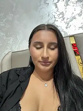 kimkylie1 live cam on StripChat