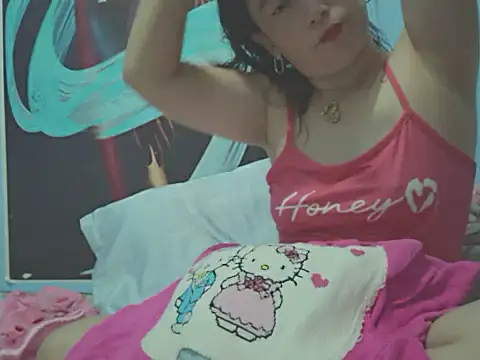 itChySexat live cam on StripChat