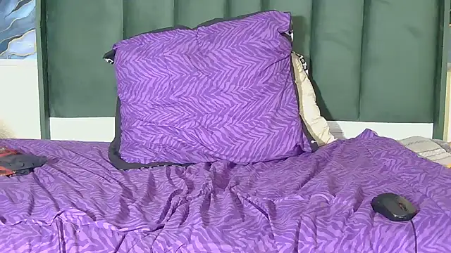 catladyxx23 live cam on StripChat