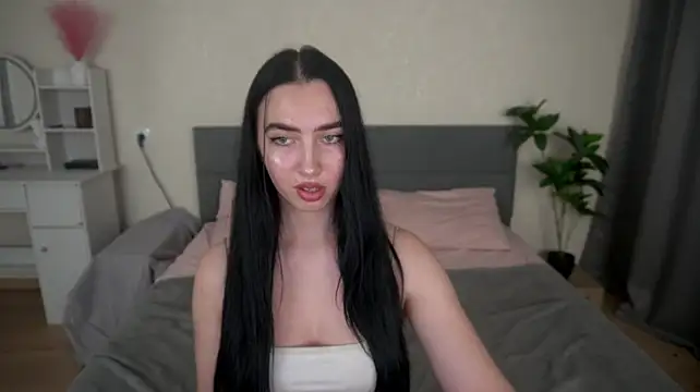 WildKittenX_ live cam preview