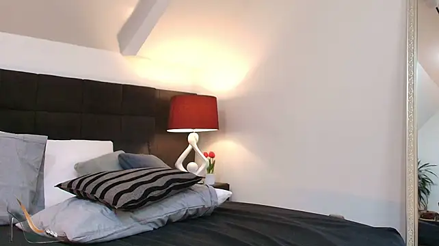 VanesaValet live cam preview