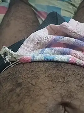 hiptonos (Ask my age) - naked outdoor