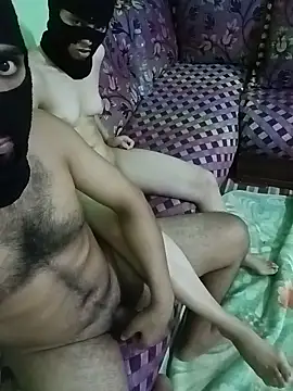 amira_vs_amir